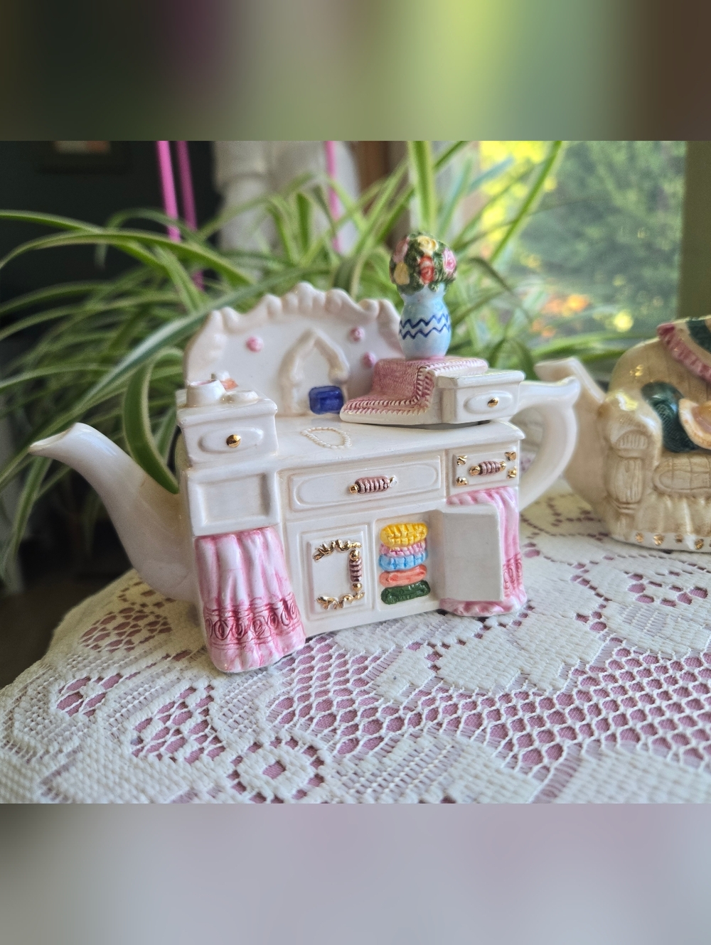Vintage 1995 Cardinal Inc. Novelty Teapot Set - Sofa & Vanity - Philippines 🩷🩷 - Picture 2 of 14